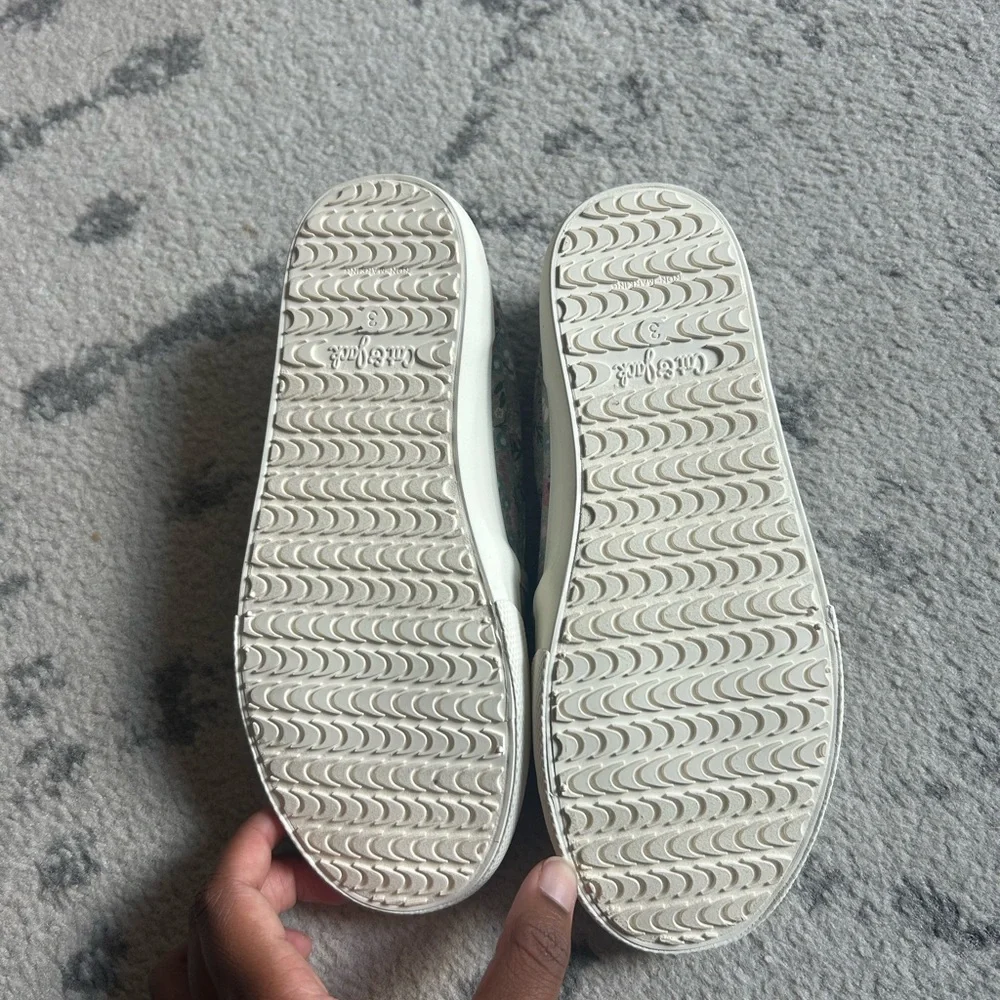 Girls Floral Print Slip-On Sneakers -  size 3